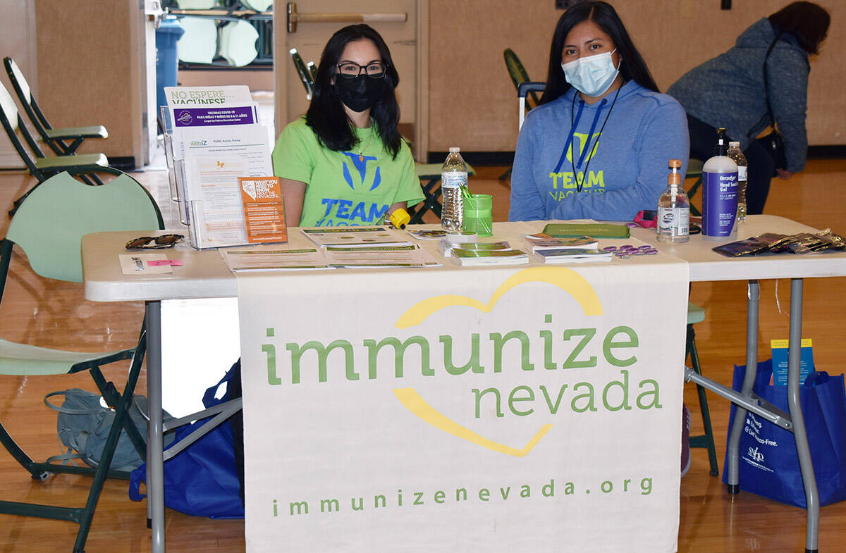 La organización Immunize Nevada, contribuyó con vacunas y refuerzos a las personas que ya ten ...