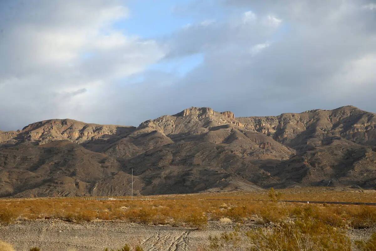 Gass Peak desde el Clark County Shooting Complex Range en noviembre de 2019. (K.M. Cannon/Las V ...