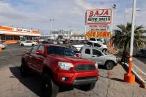 Autos usados a la venta en Baja Auto Sales West en Las Vegas el martes 29 de marzo de 2022. (K. ...