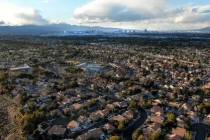 Vista aérea de las casas cerca del Silver Springs Park en Henderson, Nevada, el sábado 16 de ...