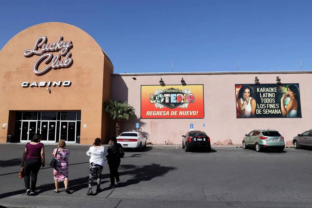 El Lucky Club en Cheyenne Avenue y la Interestatal 15 en North Las Vegas el miércoles 6 de abr ...