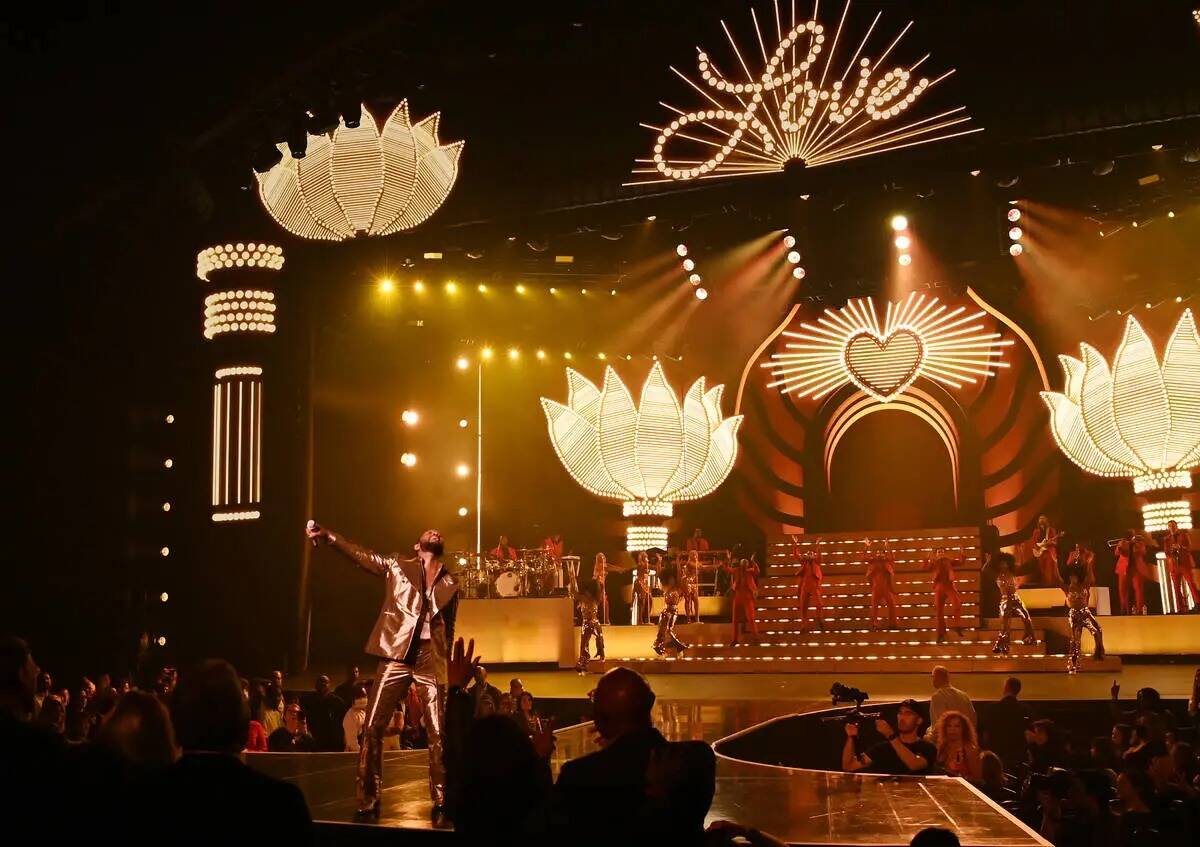 John Legend se presenta durante la noche de apertura de su residencia "Love In Las Vegas" en Za ...