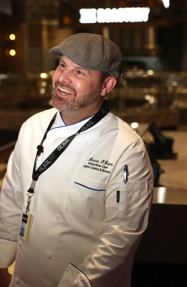 El chef ejecutivo Marcus O'Brien habla con un reportero en el Palms de Las Vegas el lunes 25 de ...