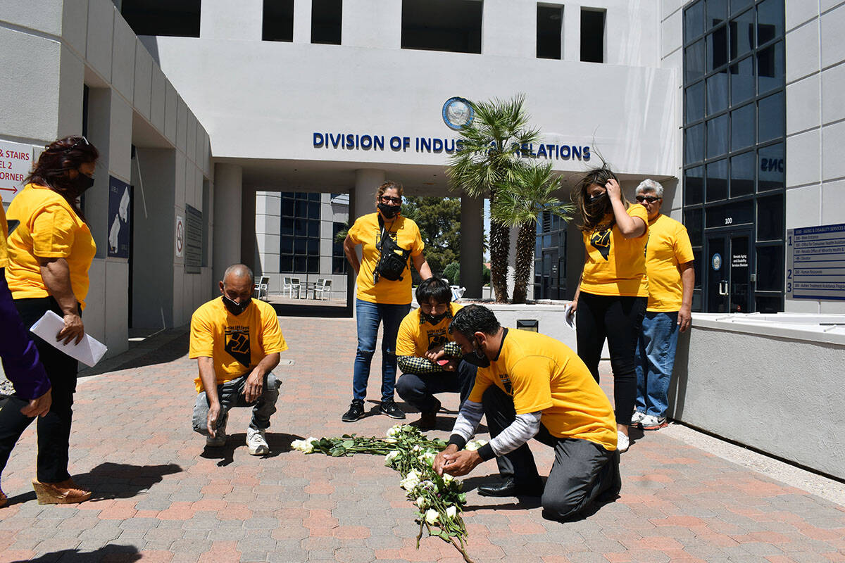 Trabajadores inmigrantes se unen para rendir un homenaje en la Conmemoración Nacional del Día ...