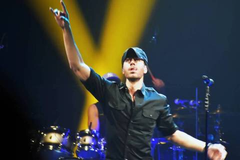 Enrique Iglesias se presenta en el MGM Grand Garden el sábado 25 de septiembre de 2021. Volver ...