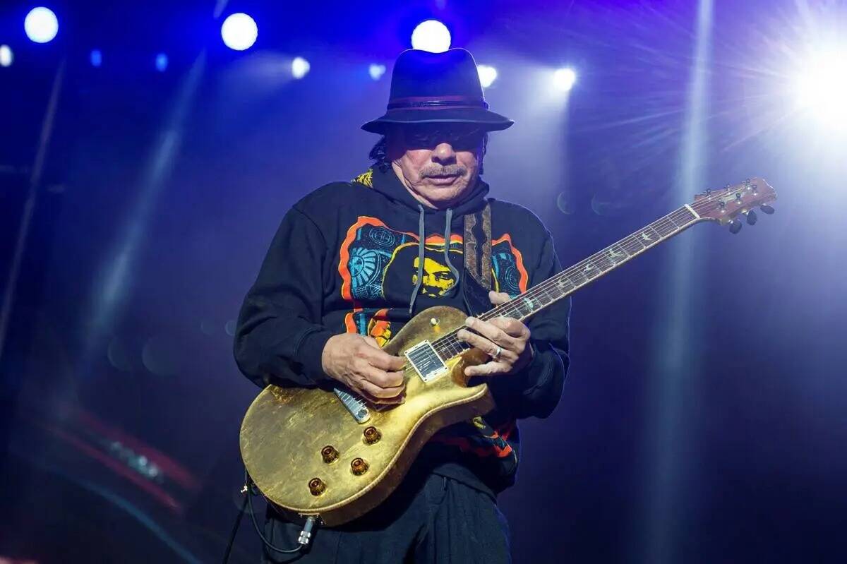 Carlos Santana en BottleRock Napa Valley Music Festival el 26 de mayo de 2019, en Napa, Califor ...