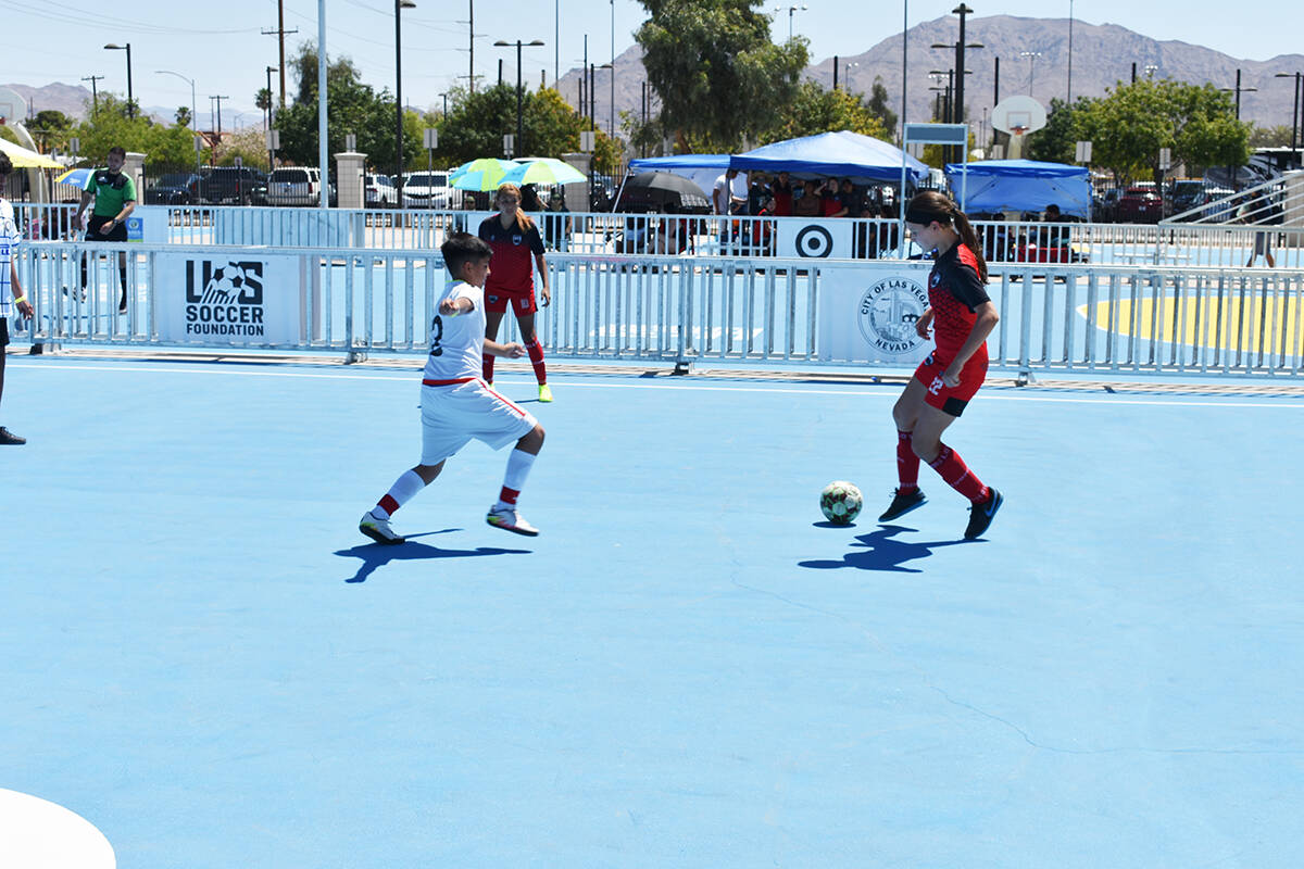 Equipos de distintas categorías participaron en el primer torneo de fútbol rápido “Cinco d ...