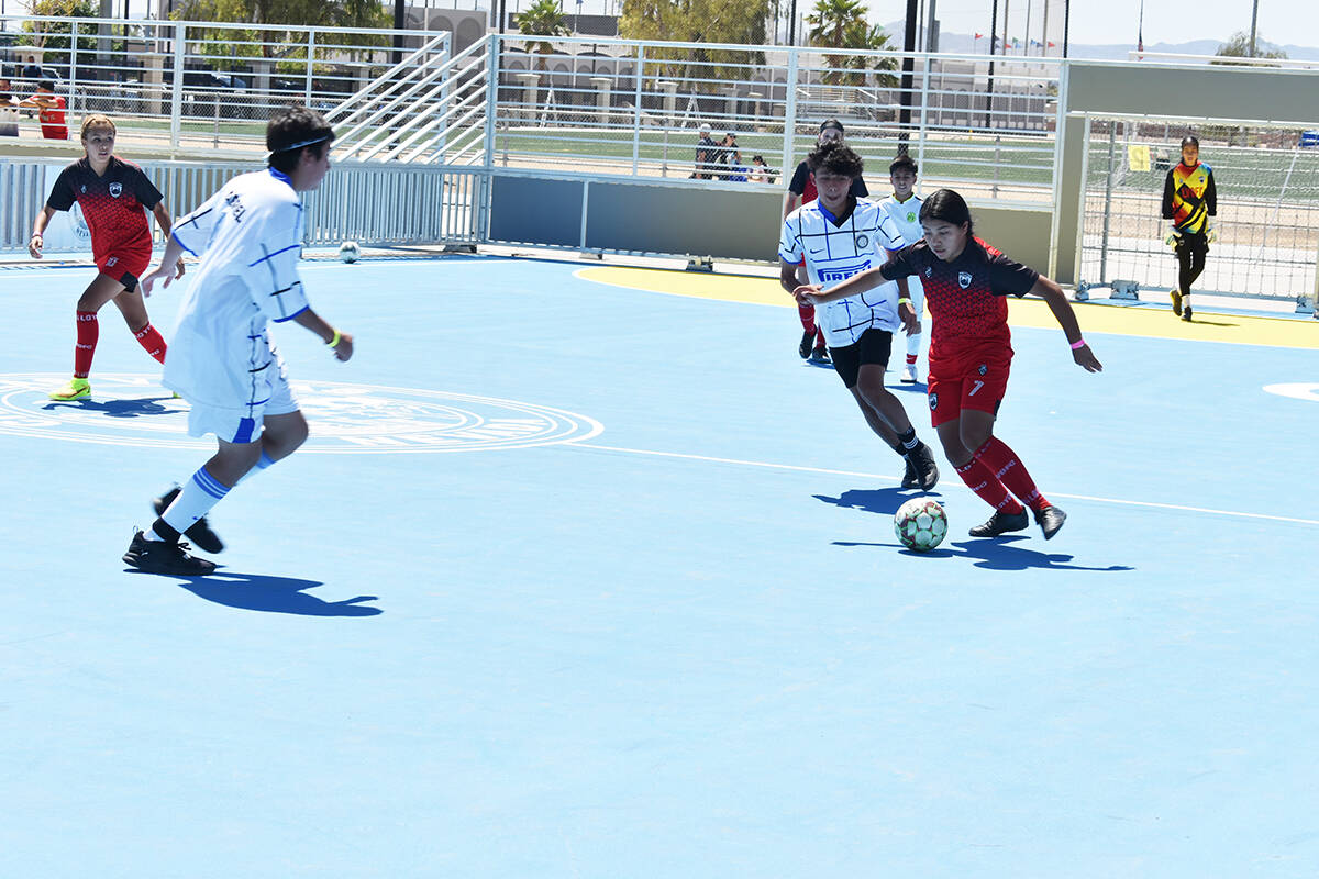 Equipos de distintas categorías participaron en el primer torneo de fútbol rápido “Cinco d ...