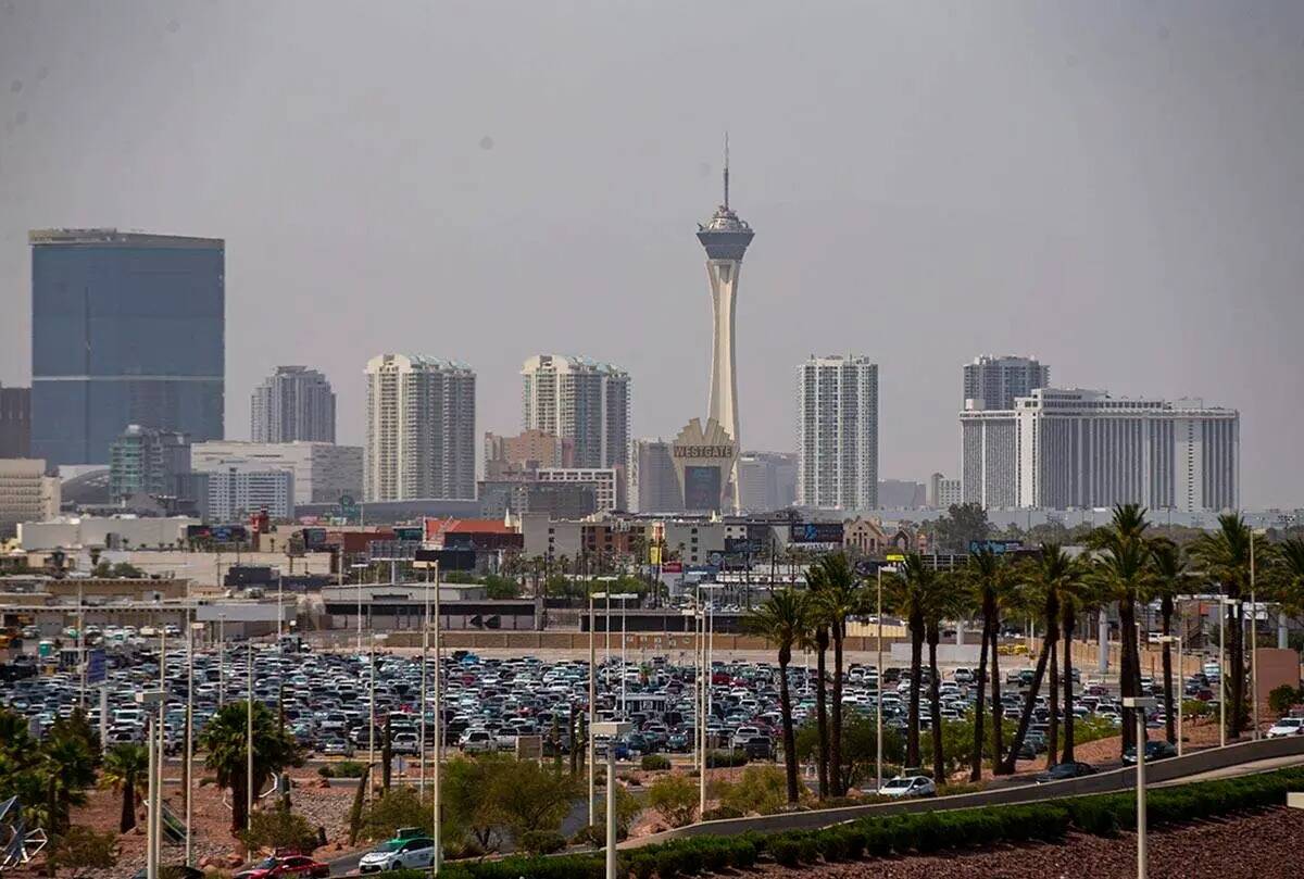 Se pronostica una máxima de 100º en Las Vegas el lunes 16 de mayo de 2022, según el Servicio ...