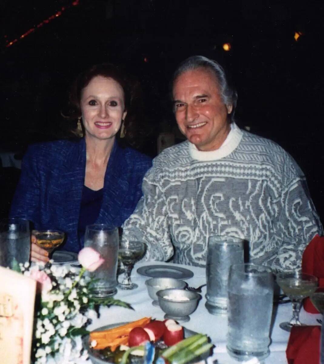 Margaret y Ron Rudin aparecen en una foto familiar sin fecha. (Archivo del Las Vegas Review-Jou ...