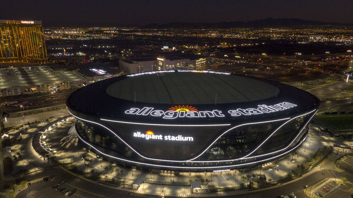 Vista aérea del Allegiant Stadium en Las Vegas el 6 de enero de 2022. (Michael Quine/Las Vegas ...