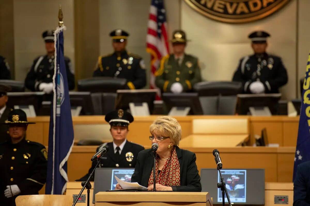 La alcaldesa de Las Vegas, Carolyn Goodman, pronuncia su discurso en el Southern Nevada Law Enf ...