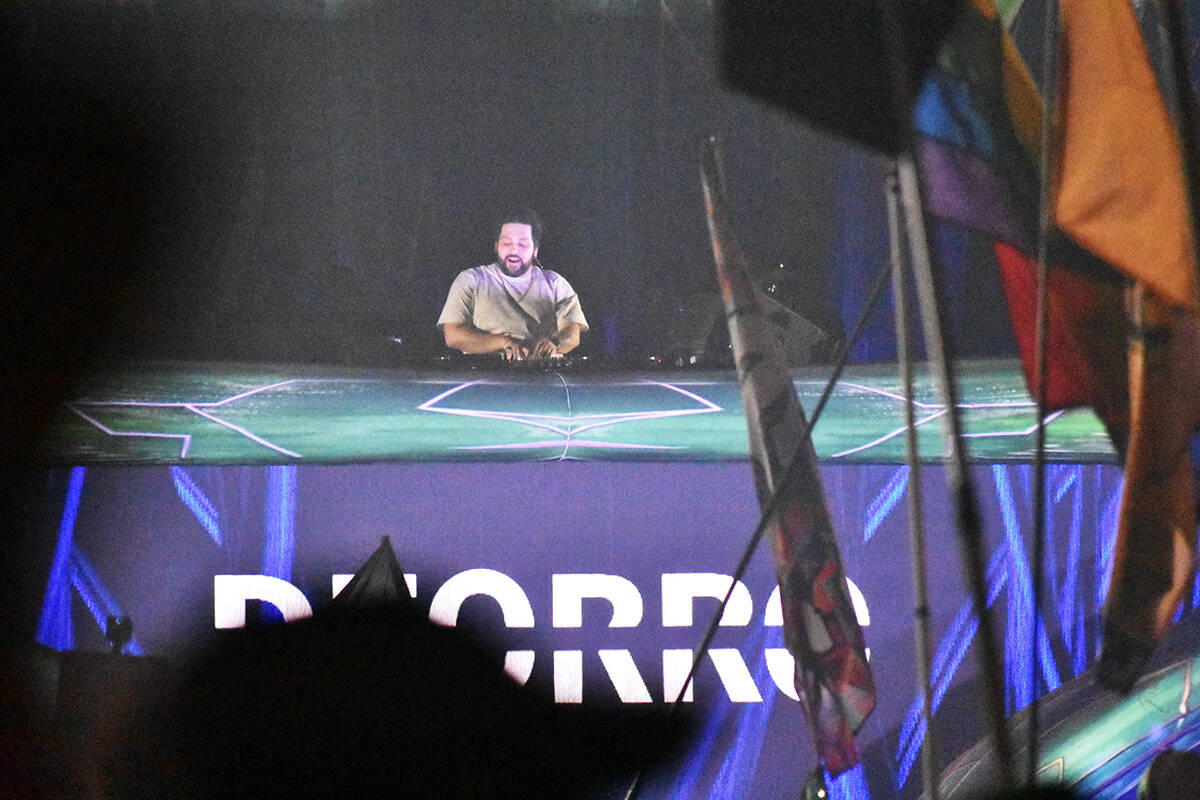 Deorro protagonizó uno de los espectáculos más aplaudidos en el escenario principal de EDC L ...
