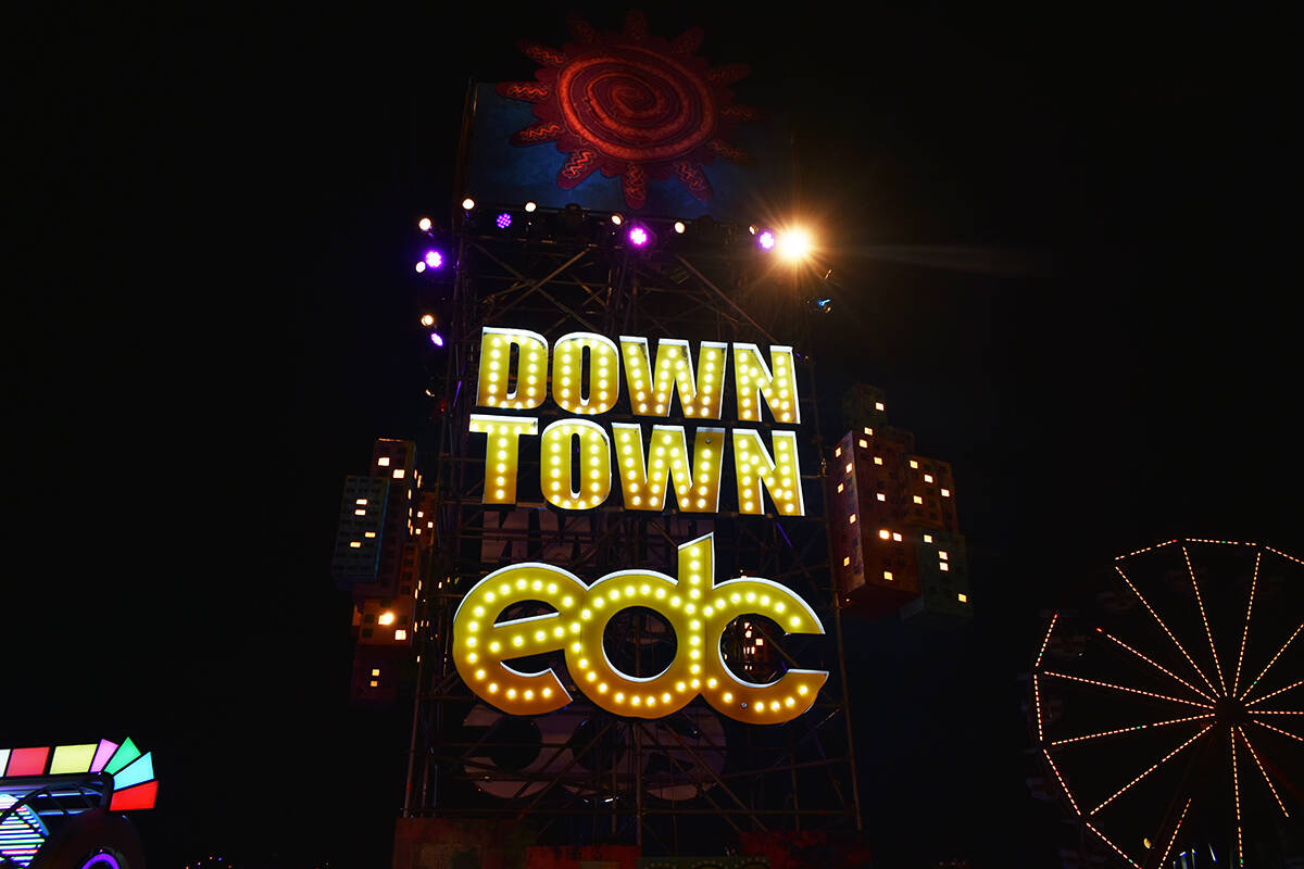 EDC Las Vegas ofreció distintas actividades interactivas para los miles de asistentes. Domingo ...