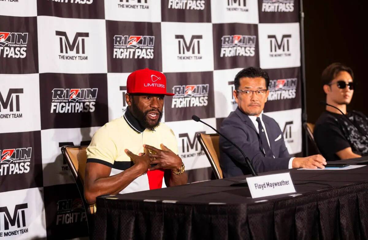Floyd Mayweather anuncia una pelea de boxeo de exhibición, que tiene programada en Japón, con ...