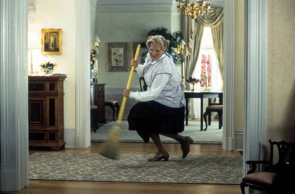 Robin Williams en una escena de la película "Mrs. Doubtfire", 1993. (Foto de 20th Century Studios)