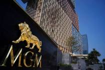ARCHIVO - El MGM Cotai Resort en Macao el martes 13 de febrero de 2018. MGM Resorts abrirá un ...