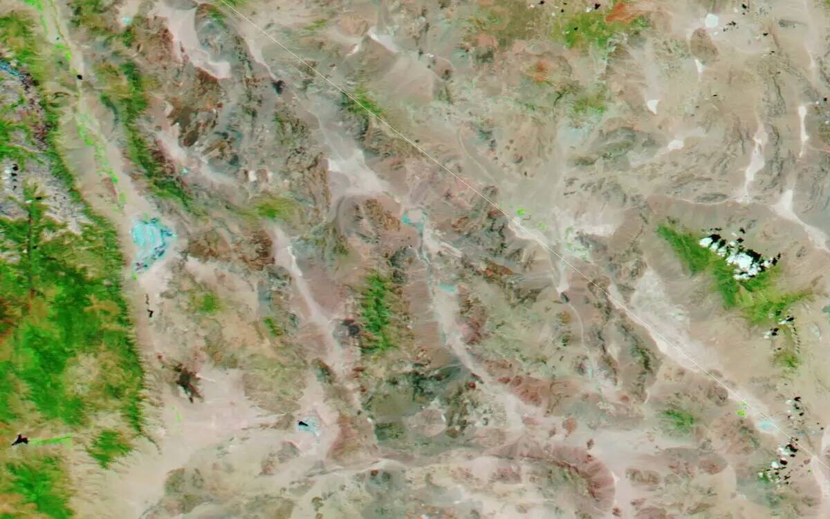 Furnace Creek en Death Valley, el lugar más seco de Norteamérica, visto desde el espacio el 1 ...