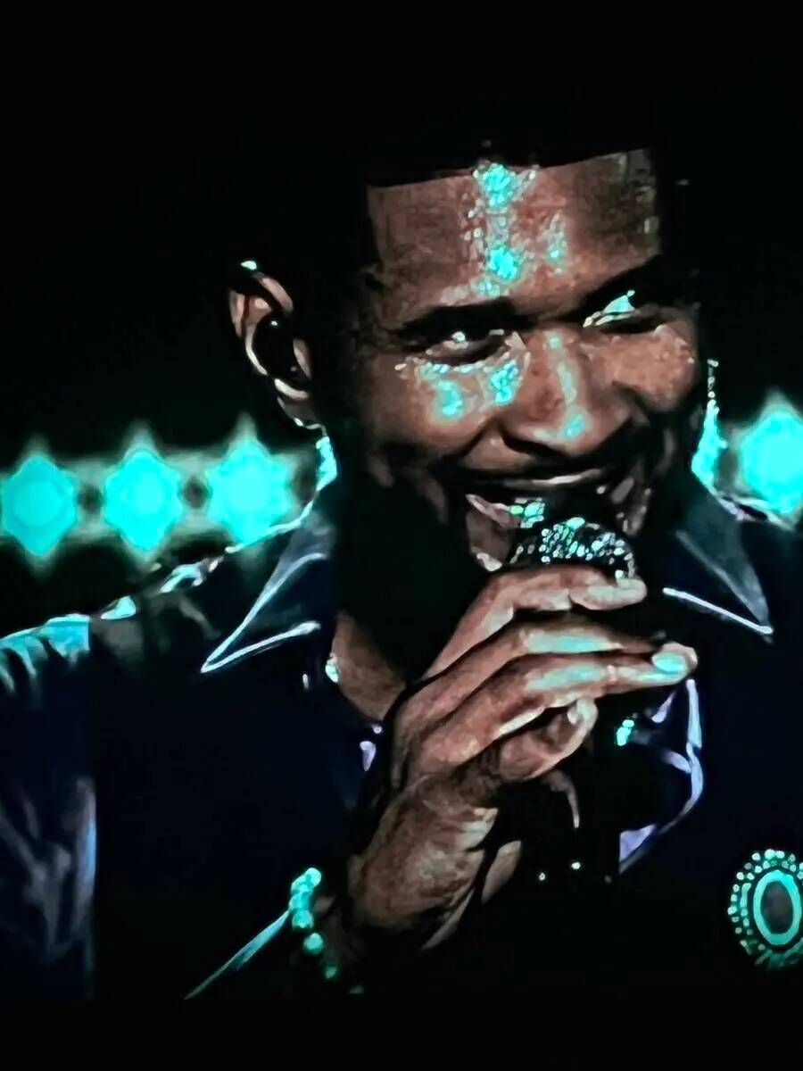Usher se presenta en la noche de apertura de su residencia "My Way" en Dolby Live at Park MGM e ...