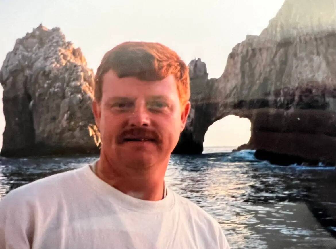 Thomas Erndt, de 42 años, de Las Vegas, fue dado por muerto tras ahogarse en el Lago Mead el 2 ...