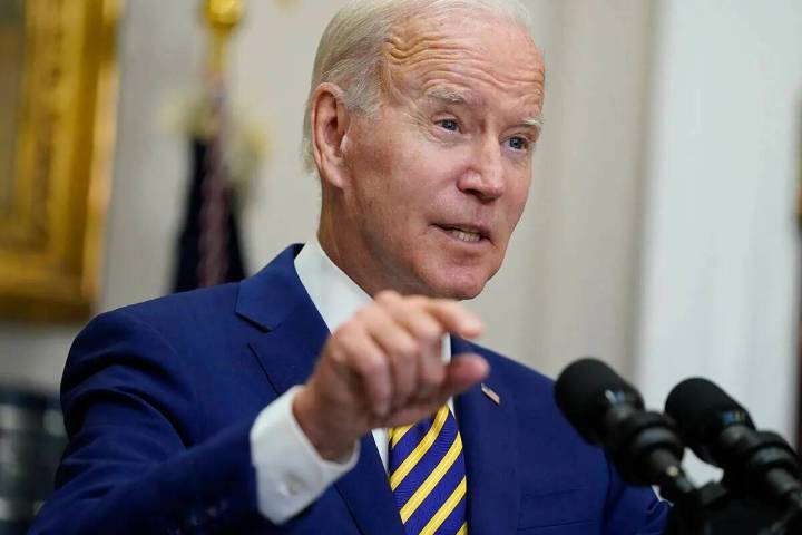 El presidente Joe Biden habla sobre la condonación de la deuda de los préstamos estudiantiles ...