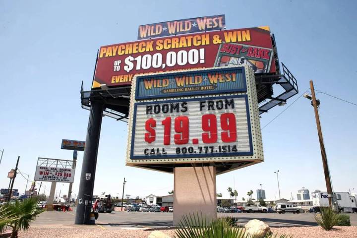 ARCHIVO RJ *** MARLENE KARAS/REVIEW JOURNAL El hotel-casino Wild Wild West anuncia habitaciones ...