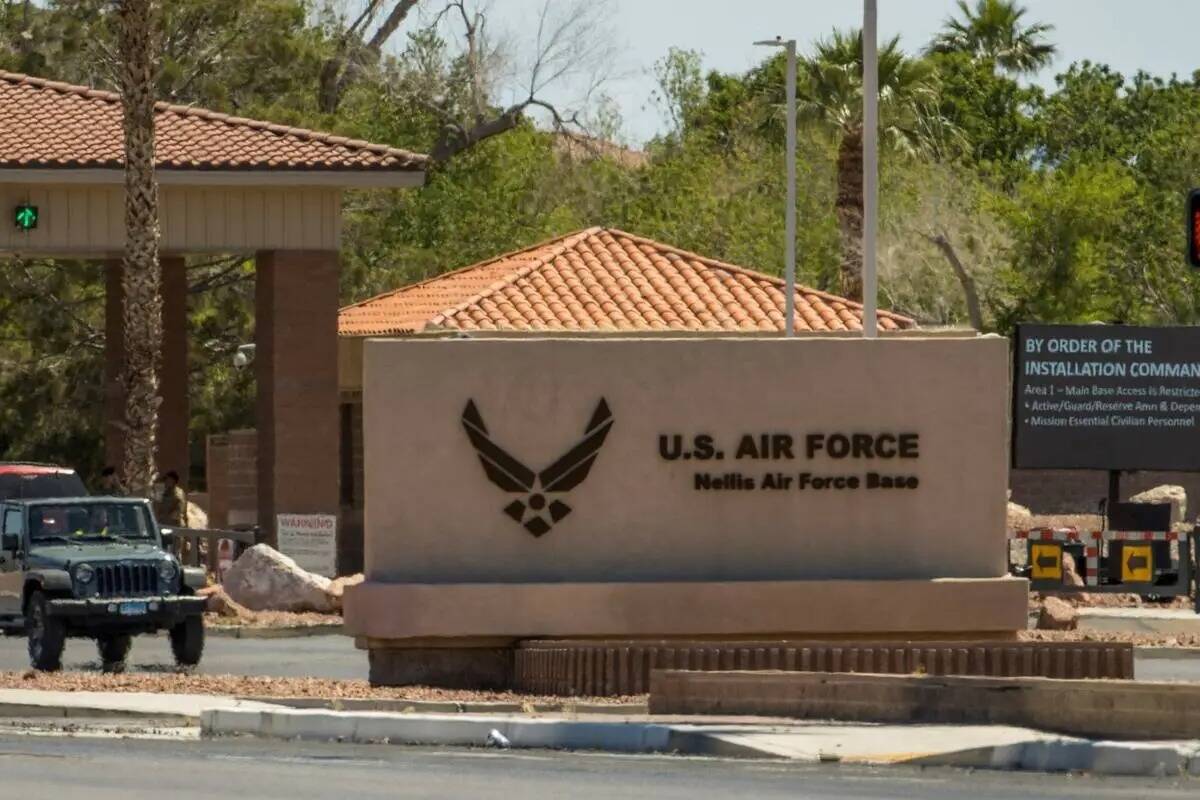 Base de la Fuerza Aérea Nellis en Las Vegas. (L.E. Baskow/Las Vegas Review-Journal) @Left_Eye_ ...