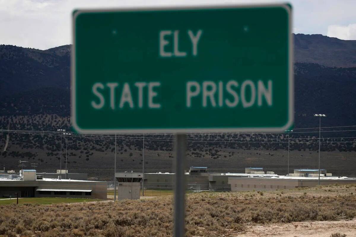 Un cartel marca la entrada a Ely State Prison, donde se encuentra la cámara de ejecución de N ...