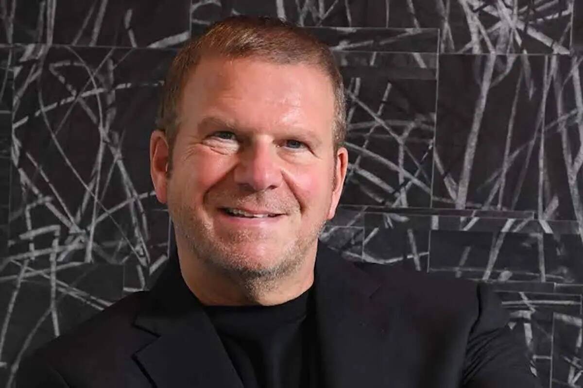 Tilman Fertitta (Fertitta Entertainment).