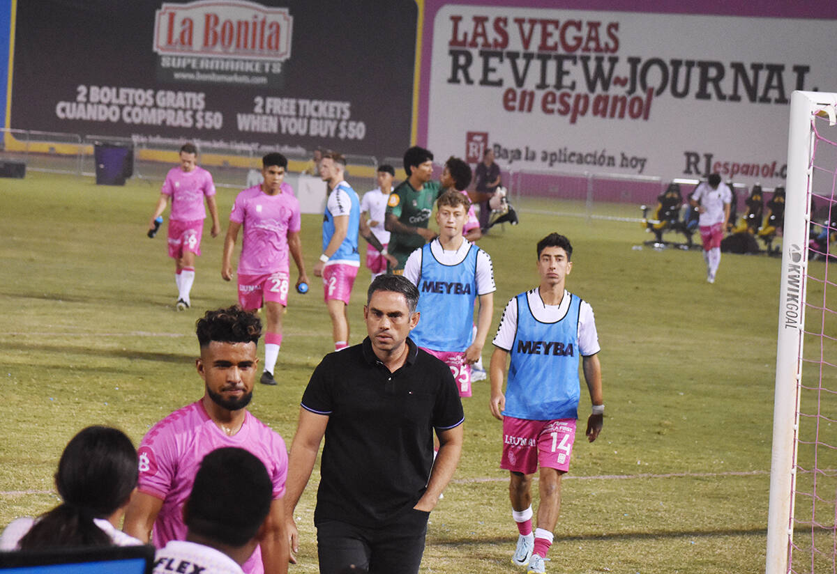 La escuadra local, dirigida por Enrique Durán Díaz, doblegó a Miami FC 3-2 en juego crucial ...