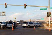 La policía de Las Vegas investiga un accidente mortal en la cuadra 8300 de West Charleston Bou ...
