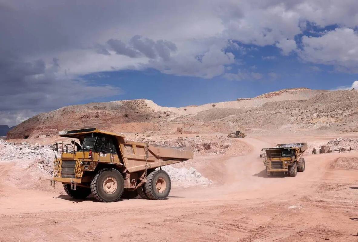 Blue Diamond Hill Gypsum Mine, cerca del Red Rock Canyon National Conservation Area, al oeste d ...