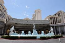 La entrada de Caesars Palace en el Strip de Las Vegas el martes 6 de julio de 2021. (K.M. Canno ...