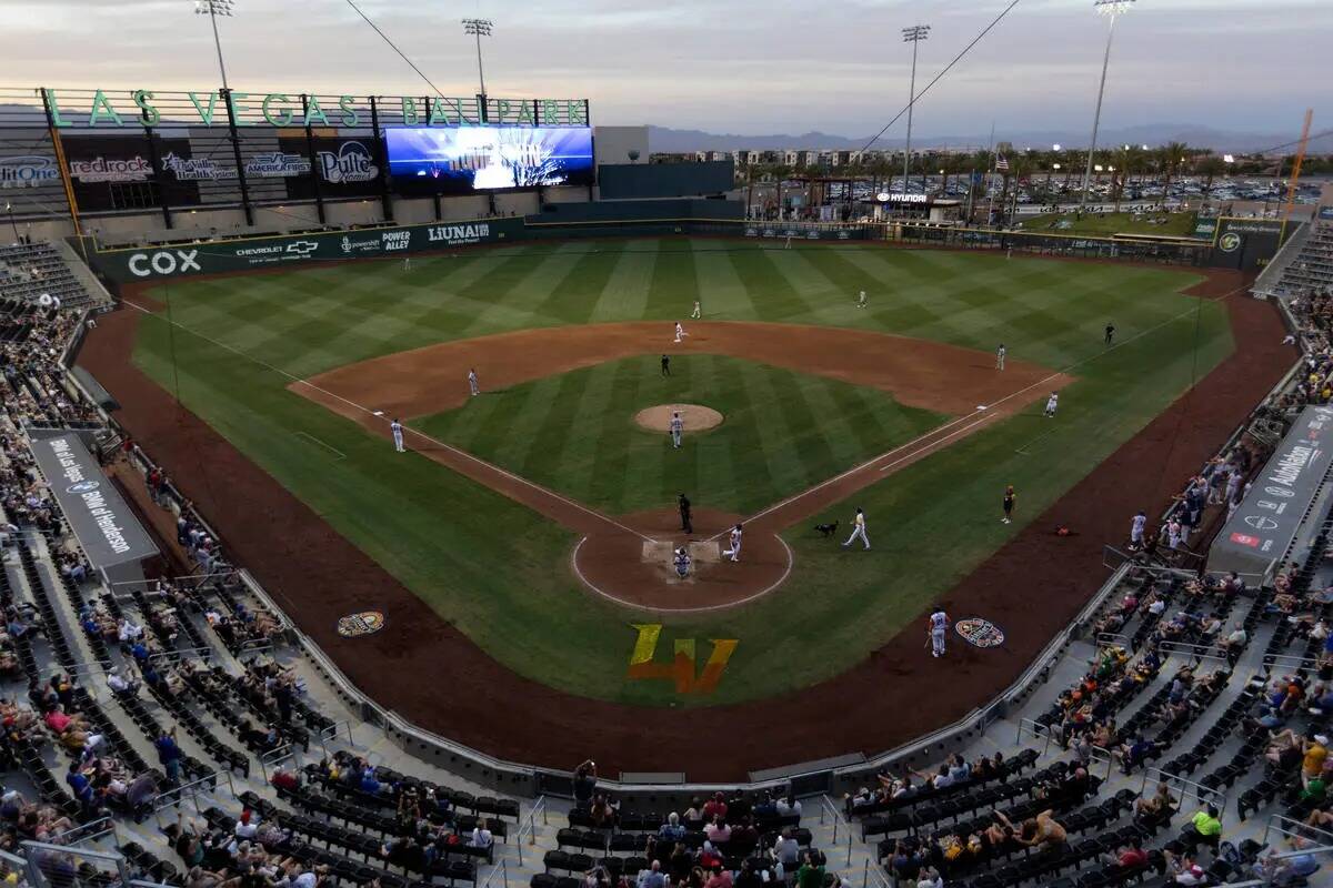 Round Rock Express y los Las Vegas Aviators juegan un partido de béisbol de ligas menores en L ...