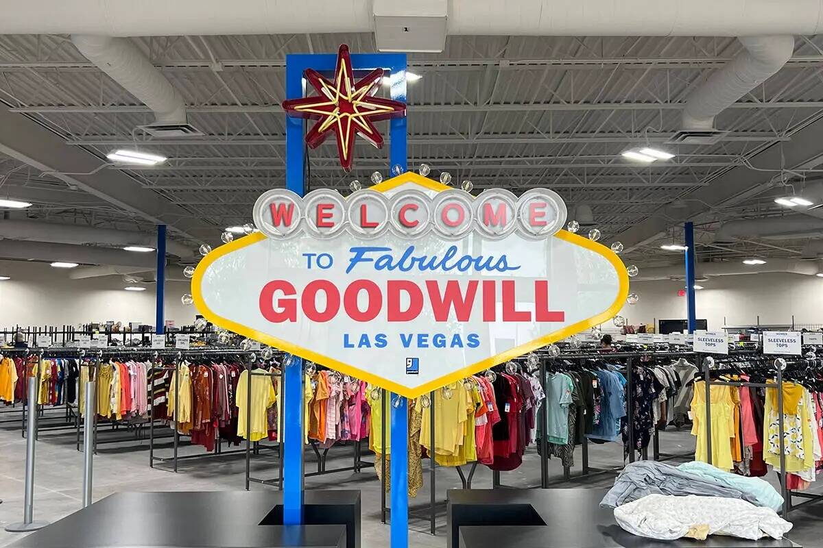 La decimoséptima tienda de Goodwill abrirá en Las Vegas Boulevard y contará con un cartel de ...