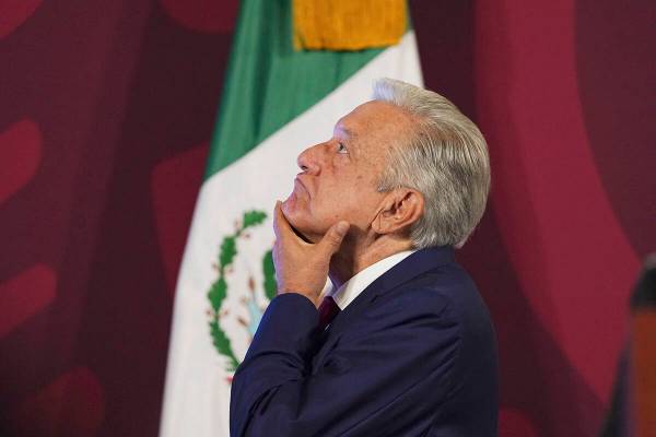 El presidente de México, Andrés Manuel López Obrador, habla durante su conferencia de prensa ...