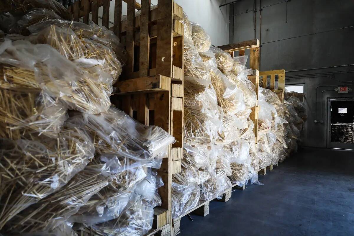 Montones de palillos usados en la fábrica de ChopValue en Las Vegas, el martes 22 de noviembre ...