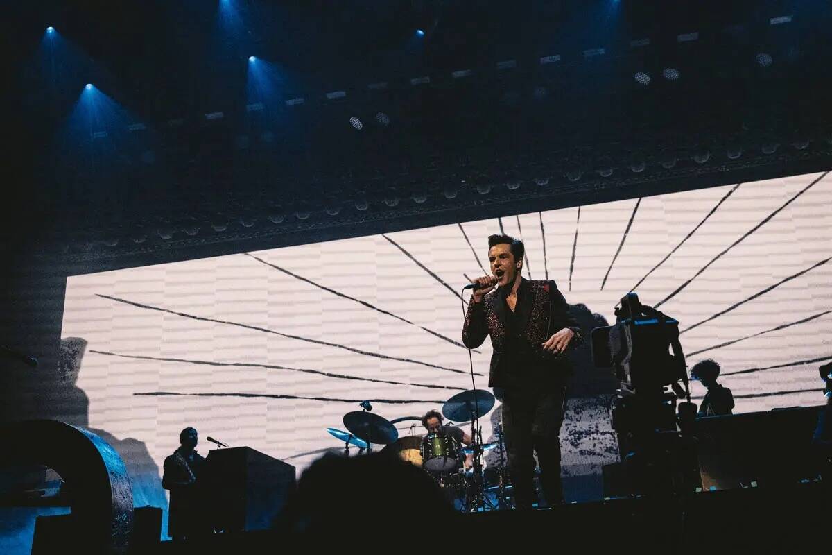 The Killers tocó en T-Mobile Arena el 26 de agosto de 2022. La banda tocará en Año Nuevo en ...