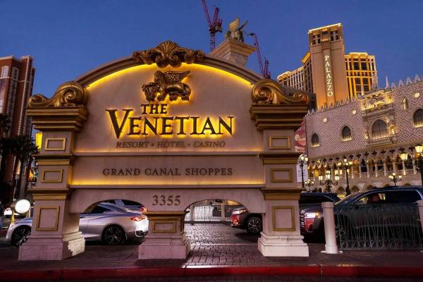 The Venetian y Palazzo el miércoles 2 de febrero de 2022, en Las Vegas. (Benjamin Hager/Las Ve ...
