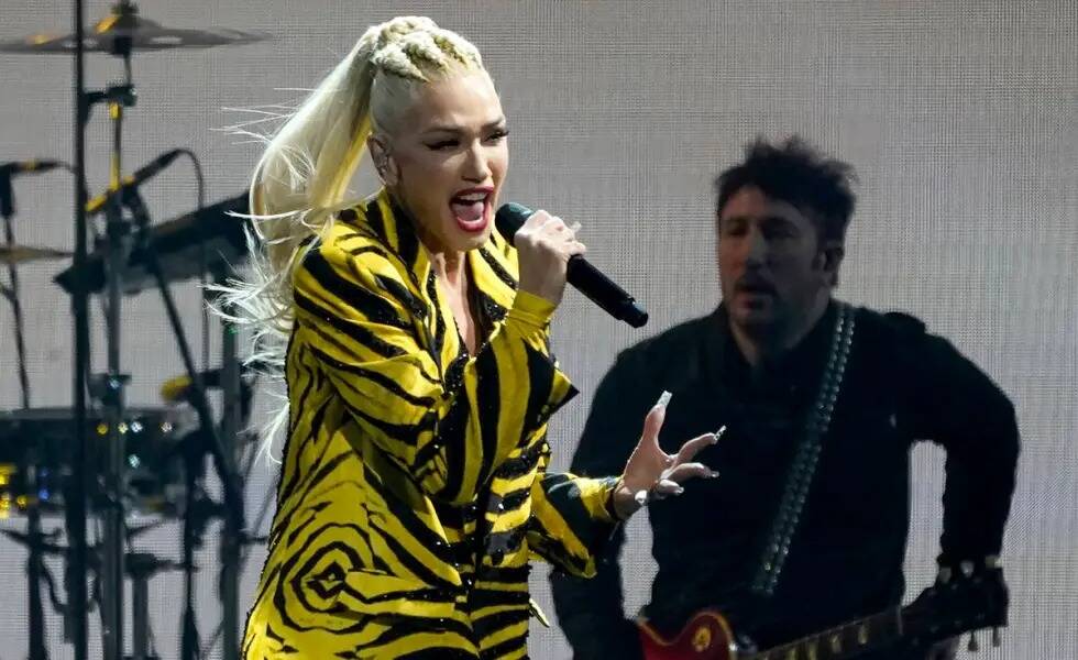 Gwen Stefani se presenta en el segundo día del Bud Light Super Bowl Music Fest el viernes 11 d ...