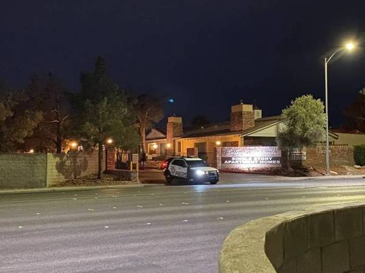 La policía de Las Vegas investigaba un homicidio en la cuadra 7400 de West Charleston Boulevar ...