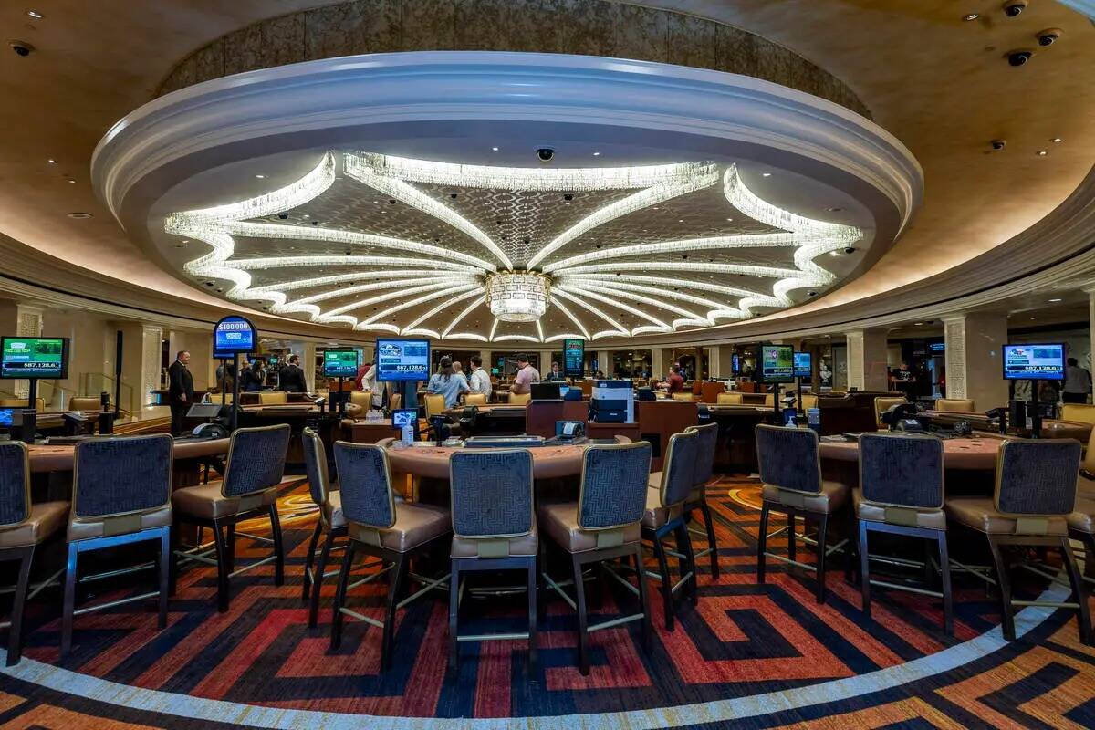 Caesars devela su renovada cúpula de casino dentro de la zona principal de juego el viernes 12 ...