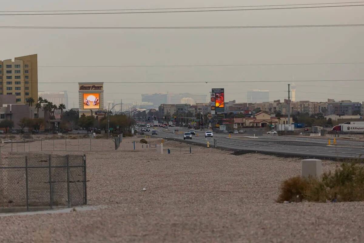 Terreno vendido recientemente por Station Casinos en una imagen junto a Las Vegas Boulevard y C ...