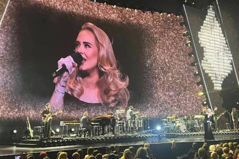 Adele en la noche de apertura de "Weekends With Adele" en Colosseum de Caesars Palace el vierne ...