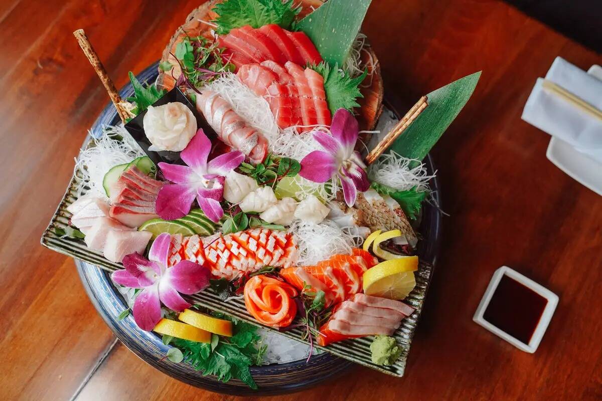 Un plato de sushi de Yu-Or-Mi Sushi, un proveedor local de Las Vegas que se instalará en la zo ...