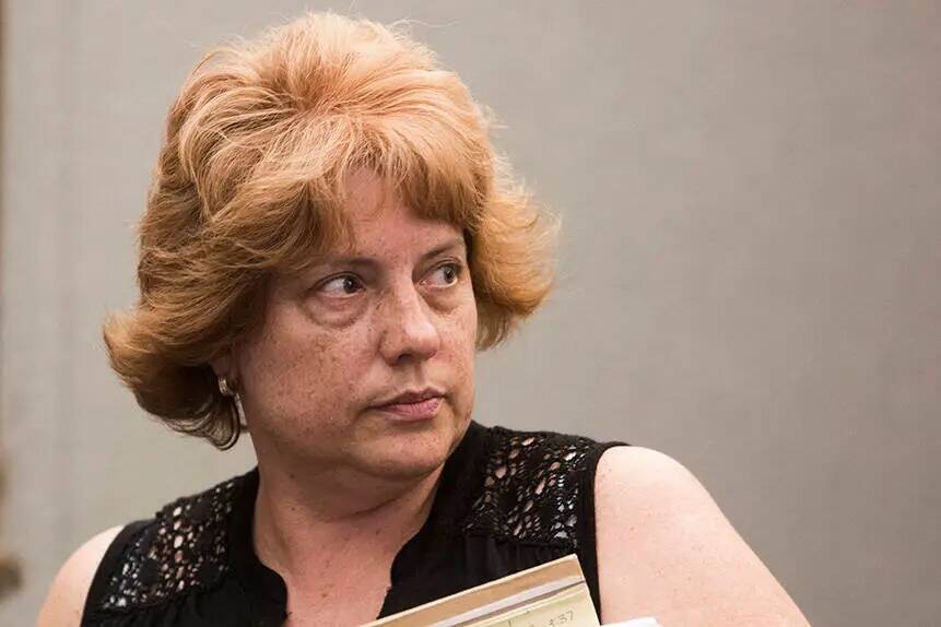 La abogada inhabilitada de Las Vegas Jeanne Winkler, que se declaró culpable de hurto por roba ...