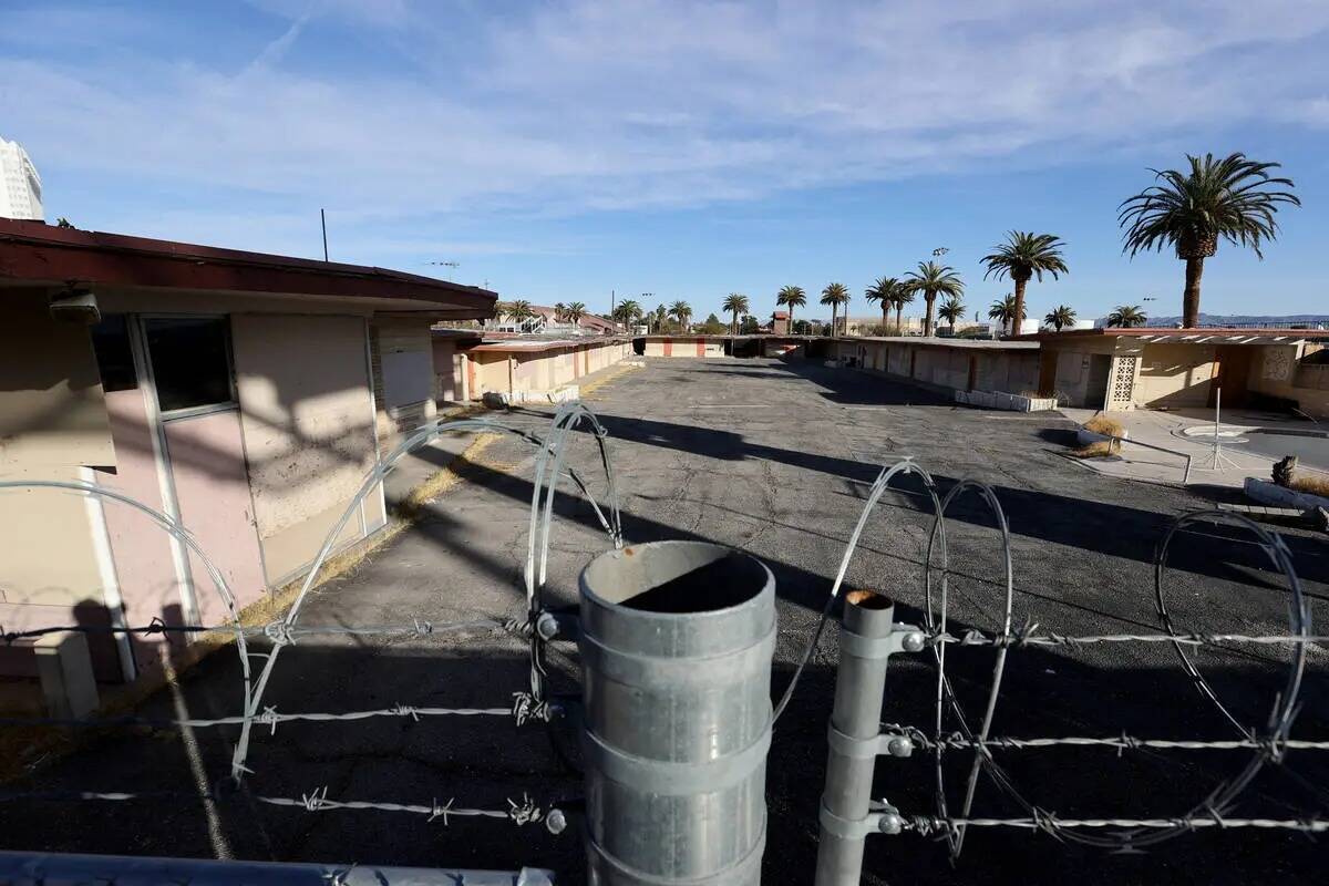 El White Sands Motel abandonado en 3889 de Las Vegas Blvd. en el sur del Strip, el lunes 11 de ...