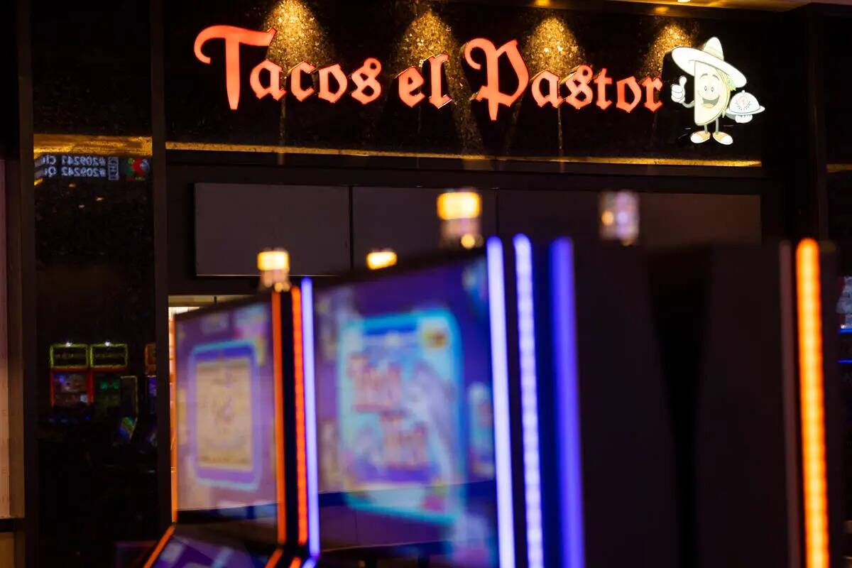 Letrero de Tacos el Pastor en Wildfire Casino, cuya apertura está prevista para este viernes, ...