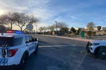 La policía de Las Vegas investiga un homicidio en Charlie Frias Park, cerca de South Decatur B ...