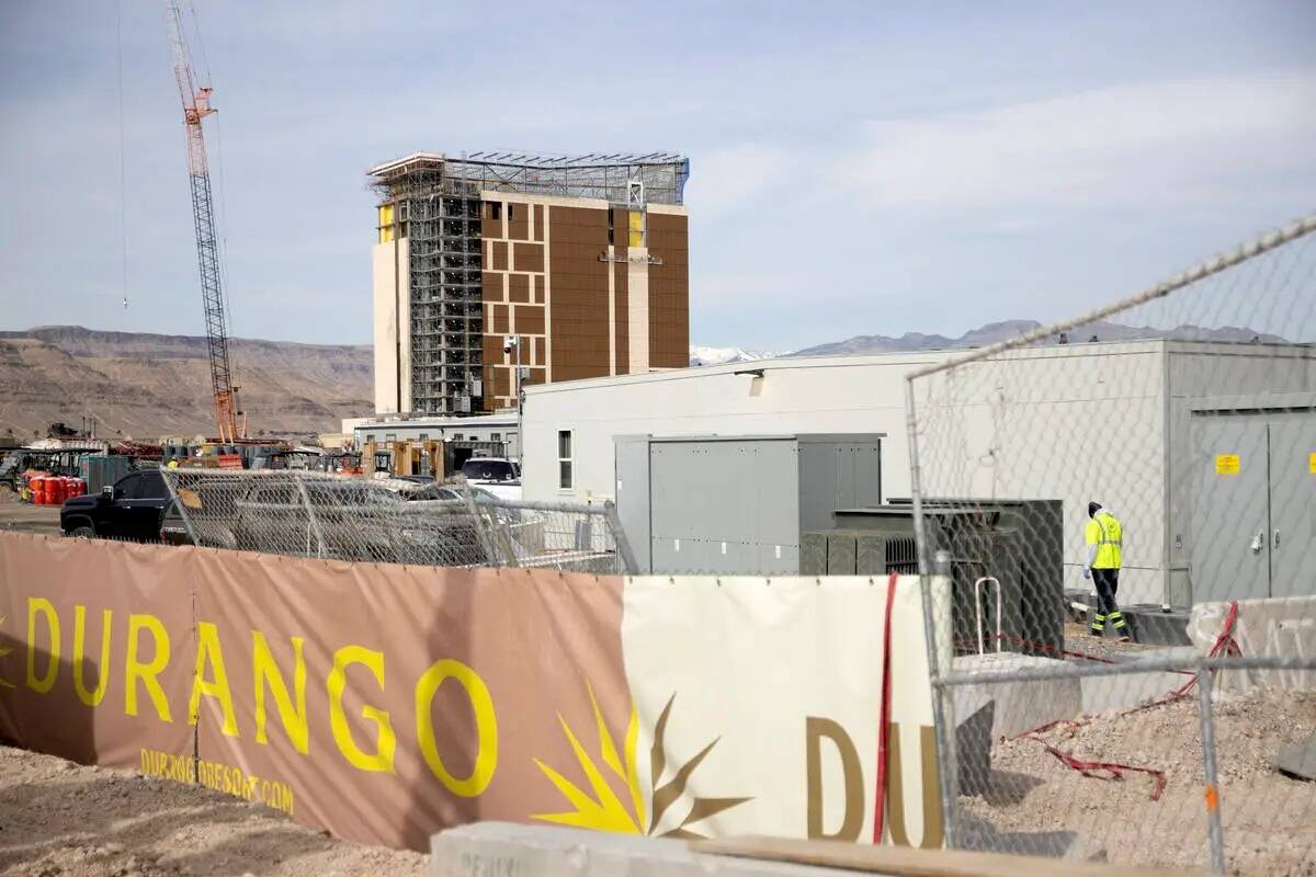 El proyecto del hotel Durango de Station Casinos está en construcción el viernes 17 de febrer ...